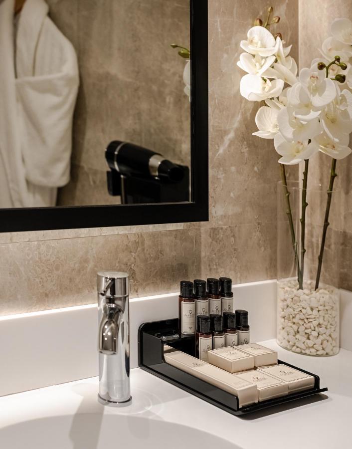 Gleam Collection Hotel Istanbul Exterior foto Bathroom amenities